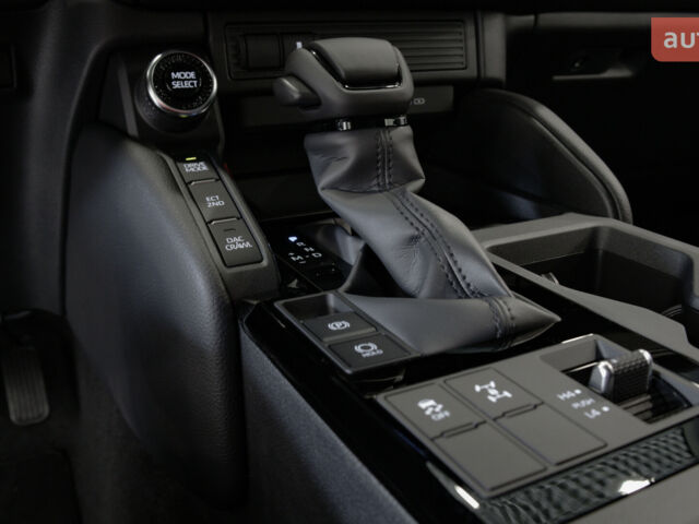 Тойота Ленд Крузер Прадо, объемом двигателя 2.8 л и пробегом 0 тыс. км за 57235 $, фото 22 на Automoto.ua