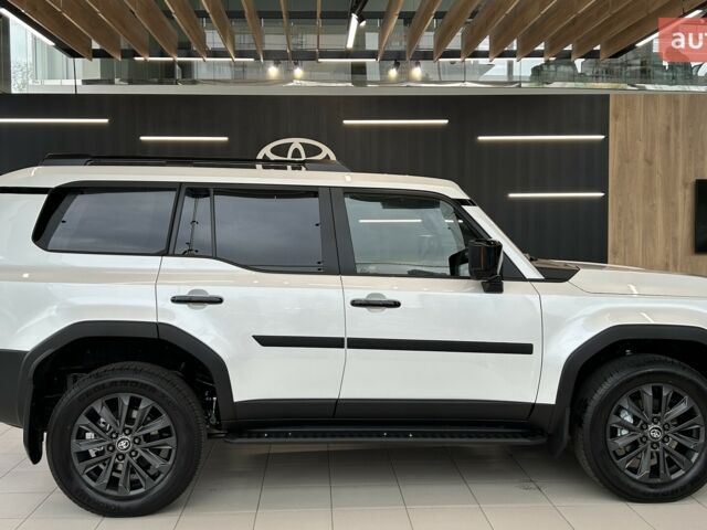 Тойота Ленд Крузер Прадо, объемом двигателя 2.8 л и пробегом 0 тыс. км за 71920 $, фото 9 на Automoto.ua