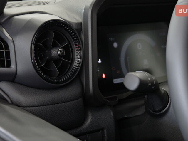 Тойота Ленд Крузер Прадо, объемом двигателя 2.8 л и пробегом 0 тыс. км за 57235 $, фото 26 на Automoto.ua