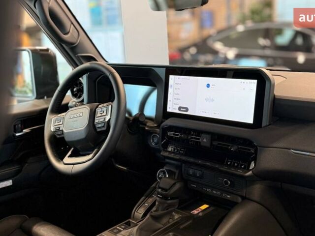 Тойота Ленд Крузер Прадо, объемом двигателя 2.8 л и пробегом 0 тыс. км за 79831 $, фото 7 на Automoto.ua