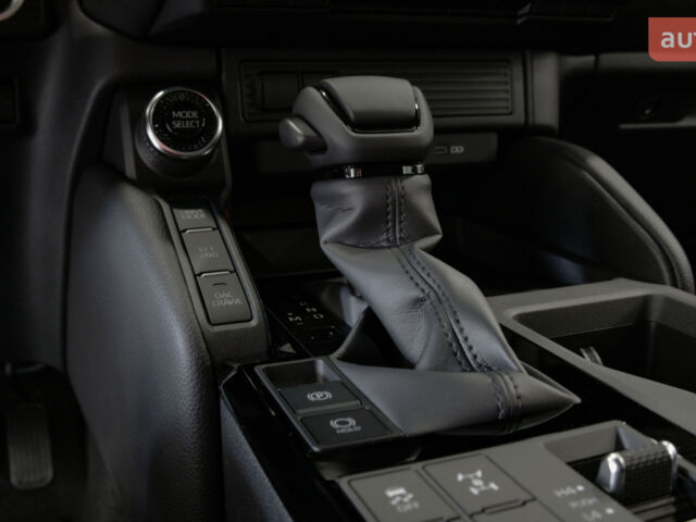 Тойота Ленд Крузер Прадо, объемом двигателя 2.8 л и пробегом 0 тыс. км за 57235 $, фото 15 на Automoto.ua