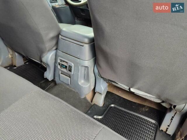 Сірий Тойота Ленд Крузер Прадо, об'ємом двигуна 3.38 л та пробігом 170 тис. км за 7950 $, фото 12 на Automoto.ua