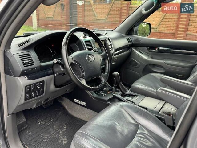 Серый Тойота Ленд Крузер Прадо, объемом двигателя 2.98 л и пробегом 346 тыс. км за 13999 $, фото 2 на Automoto.ua