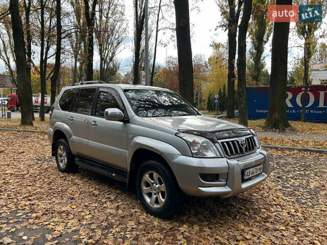 Сірий Тойота Ленд Крузер Прадо, об'ємом двигуна 3.96 л та пробігом 260 тис. км за 11500 $, фото 3 на Automoto.ua