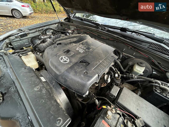 Сірий Тойота Ленд Крузер Прадо, об'ємом двигуна 3.96 л та пробігом 260 тис. км за 11500 $, фото 19 на Automoto.ua