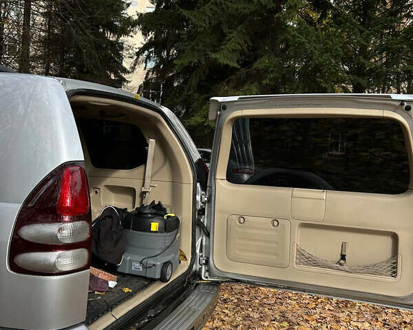 Сірий Тойота Ленд Крузер Прадо, об'ємом двигуна 3.96 л та пробігом 260 тис. км за 11500 $, фото 14 на Automoto.ua