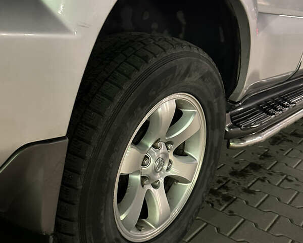 Сірий Тойота Ленд Крузер Прадо, об'ємом двигуна 2.69 л та пробігом 220 тис. км за 9499 $, фото 26 на Automoto.ua