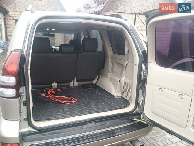 Сірий Тойота Ленд Крузер Прадо, об'ємом двигуна 2.7 л та пробігом 278 тис. км за 12500 $, фото 3 на Automoto.ua