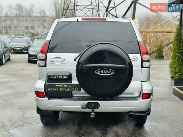 Сірий Тойота Ленд Крузер Прадо, об'ємом двигуна 4 л та пробігом 284 тис. км за 12500 $, фото 10 на Automoto.ua