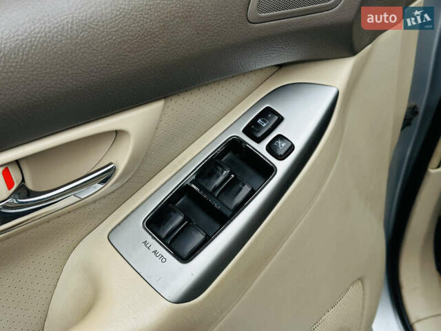 Сірий Тойота Ленд Крузер Прадо, об'ємом двигуна 4 л та пробігом 284 тис. км за 12500 $, фото 26 на Automoto.ua