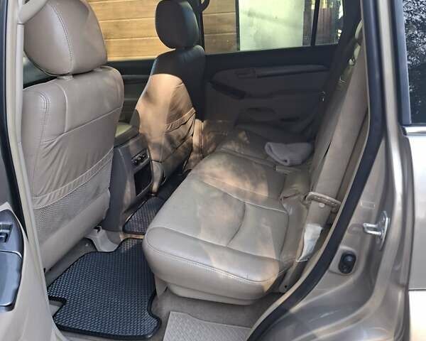 Серый Тойота Ленд Крузер Прадо, объемом двигателя 2.69 л и пробегом 220 тыс. км за 9500 $, фото 15 на Automoto.ua