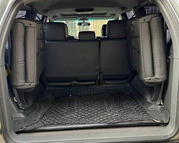 Серый Тойота Ленд Крузер Прадо, объемом двигателя 2.98 л и пробегом 150 тыс. км за 18000 $, фото 3 на Automoto.ua