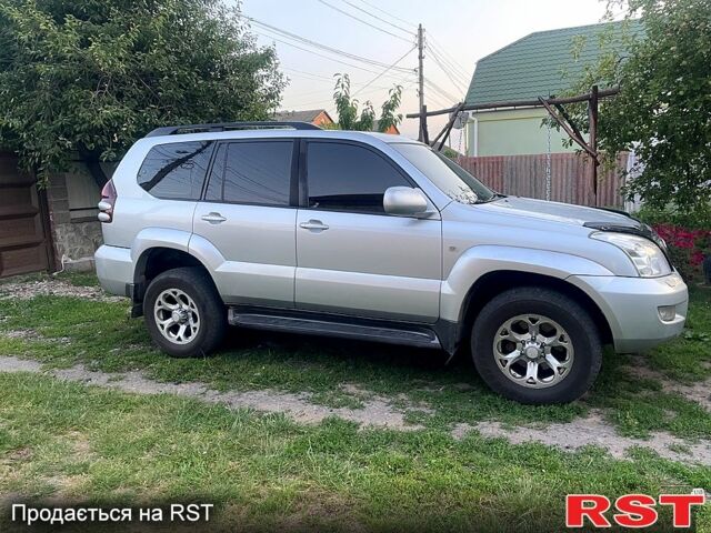 Сірий Тойота Ленд Крузер Прадо, об'ємом двигуна 4 л та пробігом 330 тис. км за 12700 $, фото 1 на Automoto.ua