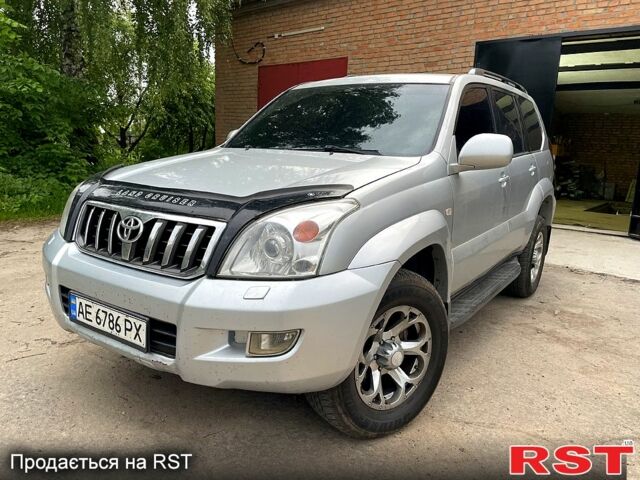 Сірий Тойота Ленд Крузер Прадо, об'ємом двигуна 4 л та пробігом 330 тис. км за 12700 $, фото 6 на Automoto.ua