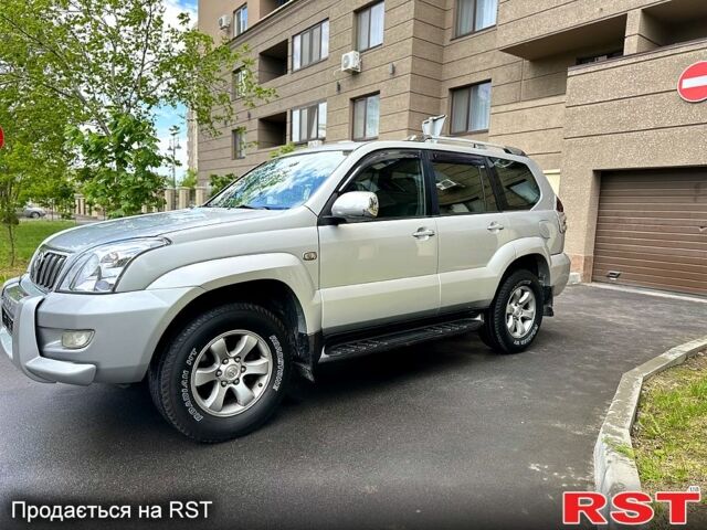 Сірий Тойота Ленд Крузер Прадо, об'ємом двигуна 2.7 л та пробігом 265 тис. км за 9800 $, фото 2 на Automoto.ua