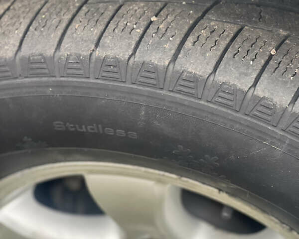 Серый Тойота Ленд Крузер Прадо, объемом двигателя 2.7 л и пробегом 297 тыс. км за 8900 $, фото 1 на Automoto.ua