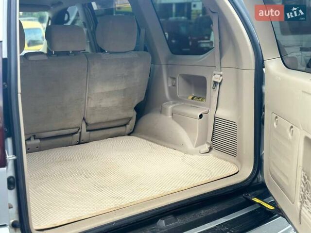 Сірий Тойота Ленд Крузер Прадо, об'ємом двигуна 2.7 л та пробігом 341 тис. км за 9999 $, фото 6 на Automoto.ua