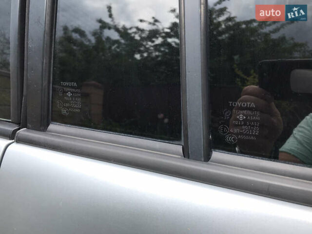 Серый Тойота Ленд Крузер Прадо, объемом двигателя 3.96 л и пробегом 340 тыс. км за 16000 $, фото 6 на Automoto.ua