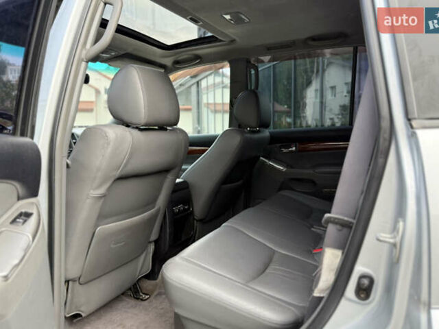 Сірий Тойота Ленд Крузер Прадо, об'ємом двигуна 4 л та пробігом 344 тис. км за 12000 $, фото 37 на Automoto.ua