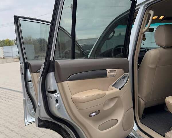 Серый Тойота Ленд Крузер Прадо, объемом двигателя 2.69 л и пробегом 330 тыс. км за 9500 $, фото 21 на Automoto.ua