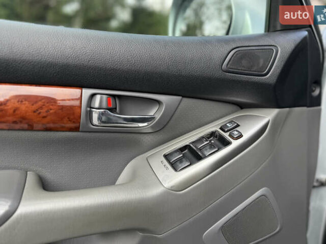 Сірий Тойота Ленд Крузер Прадо, об'ємом двигуна 4 л та пробігом 344 тис. км за 12000 $, фото 22 на Automoto.ua