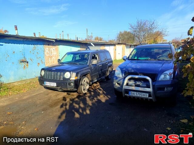 Серый Тойота Ленд Крузер Прадо, объемом двигателя 2.7 л и пробегом 300 тыс. км за 11000 $, фото 13 на Automoto.ua