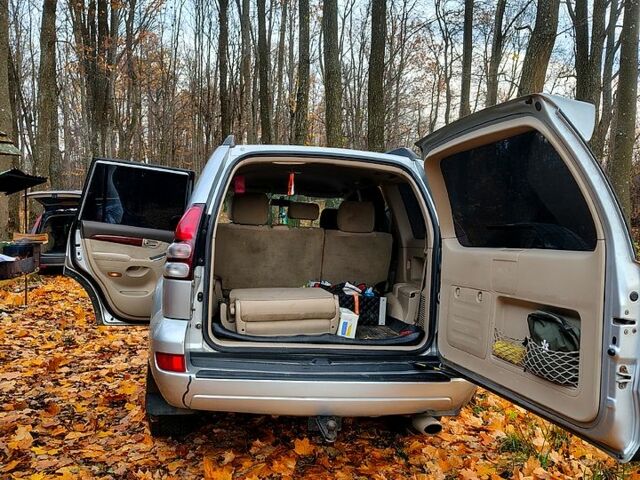 Серый Тойота Ленд Крузер Прадо, объемом двигателя 2.7 л и пробегом 300 тыс. км за 8500 $, фото 3 на Automoto.ua