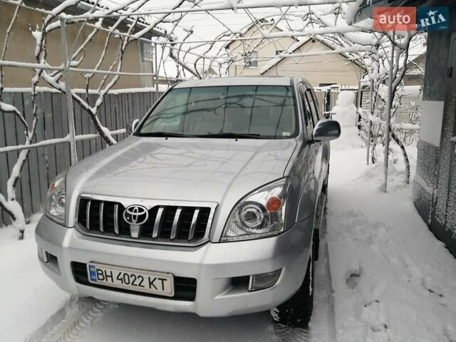 Серый Тойота Ленд Крузер Прадо, объемом двигателя 3.96 л и пробегом 280 тыс. км за 12800 $, фото 1 на Automoto.ua