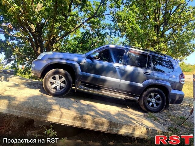Серый Тойота Ленд Крузер Прадо, объемом двигателя 2.7 л и пробегом 300 тыс. км за 11000 $, фото 6 на Automoto.ua