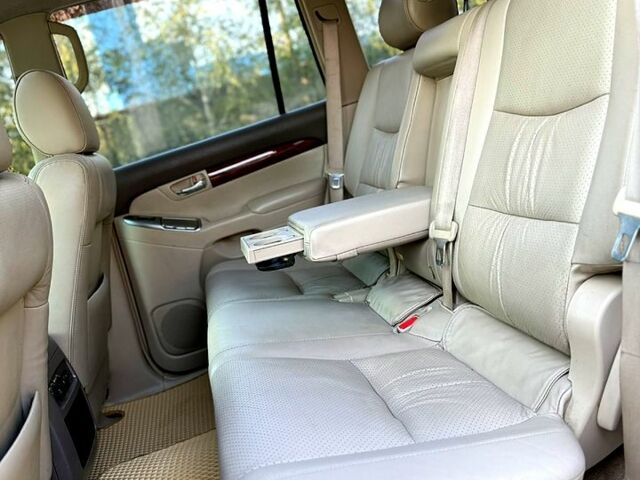 Серый Тойота Ленд Крузер Прадо, объемом двигателя 2.7 л и пробегом 300 тыс. км за 11000 $, фото 9 на Automoto.ua