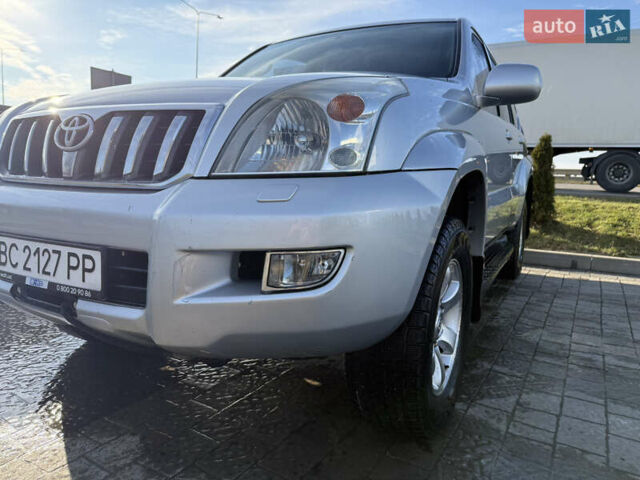 Сірий Тойота Ленд Крузер Прадо, об'ємом двигуна 3.96 л та пробігом 310 тис. км за 12500 $, фото 3 на Automoto.ua
