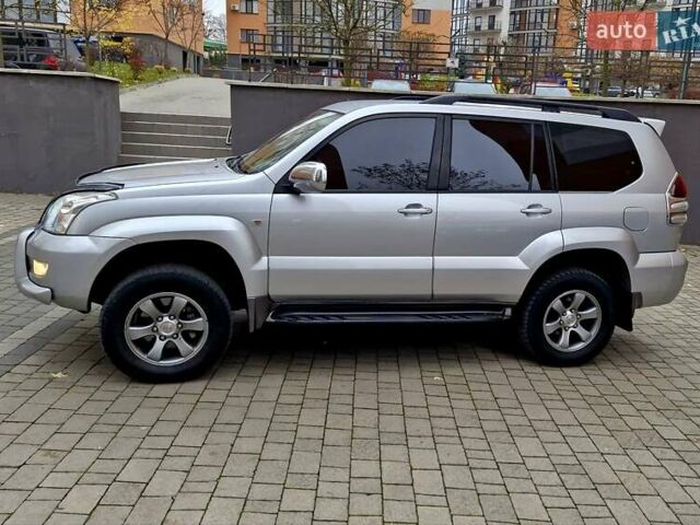 Серый Тойота Ленд Крузер Прадо, объемом двигателя 2.69 л и пробегом 327 тыс. км за 12950 $, фото 2 на Automoto.ua