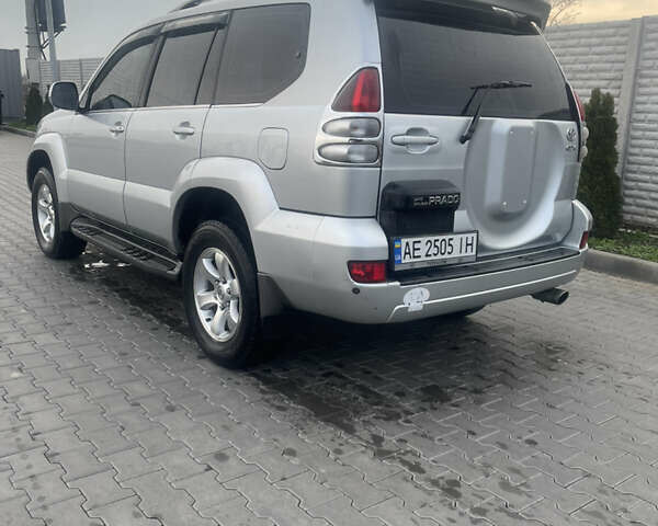 Серый Тойота Ленд Крузер Прадо, объемом двигателя 2.7 л и пробегом 149 тыс. км за 12800 $, фото 12 на Automoto.ua