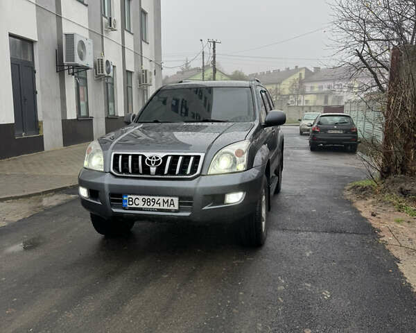 Серый Тойота Ленд Крузер Прадо, объемом двигателя 4 л и пробегом 378 тыс. км за 11999 $, фото 6 на Automoto.ua