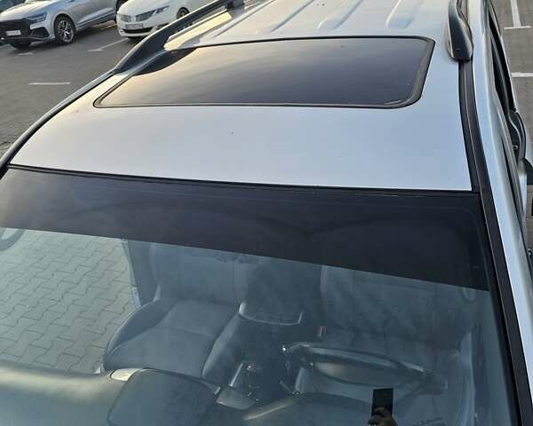 Серый Тойота Ленд Крузер Прадо, объемом двигателя 3 л и пробегом 286 тыс. км за 16000 $, фото 17 на Automoto.ua