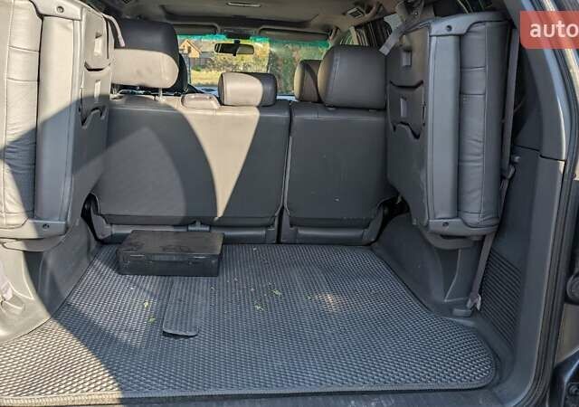 Серый Тойота Ленд Крузер Прадо, объемом двигателя 2.98 л и пробегом 386 тыс. км за 15000 $, фото 10 на Automoto.ua