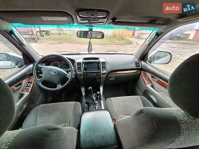 Сірий Тойота Ленд Крузер Прадо, об'ємом двигуна 2.7 л та пробігом 300 тис. км за 10000 $, фото 10 на Automoto.ua