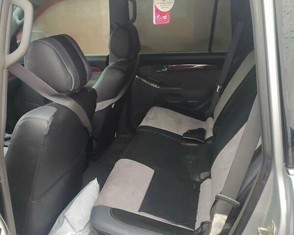 Серый Тойота Ленд Крузер Прадо, объемом двигателя 4 л и пробегом 235 тыс. км за 14000 $, фото 1 на Automoto.ua