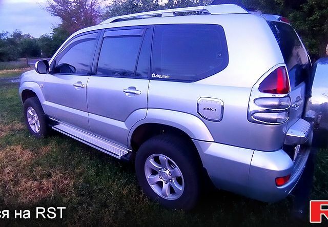 Серый Тойота Ленд Крузер Прадо, объемом двигателя 3 л и пробегом 320 тыс. км за 13000 $, фото 5 на Automoto.ua