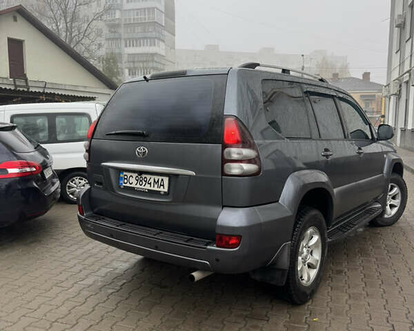 Серый Тойота Ленд Крузер Прадо, объемом двигателя 4 л и пробегом 378 тыс. км за 11999 $, фото 5 на Automoto.ua