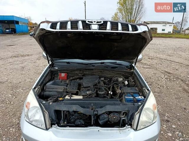 Сірий Тойота Ленд Крузер Прадо, об'ємом двигуна 2.7 л та пробігом 300 тис. км за 10000 $, фото 18 на Automoto.ua