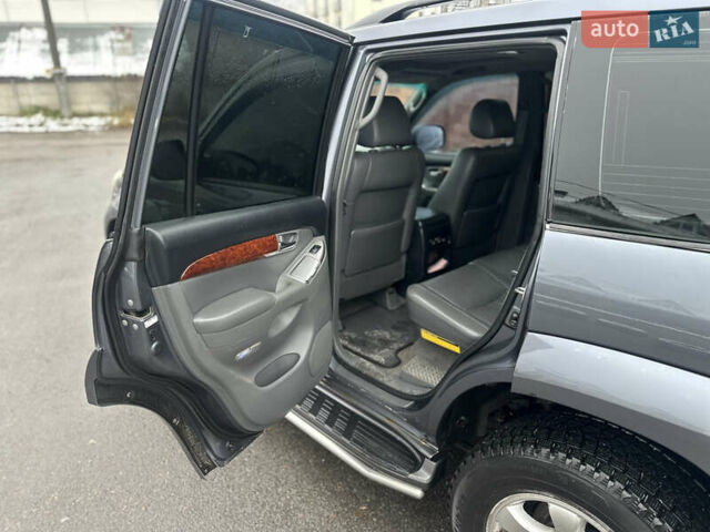 Серый Тойота Ленд Крузер Прадо, объемом двигателя 2.98 л и пробегом 524 тыс. км за 16000 $, фото 11 на Automoto.ua