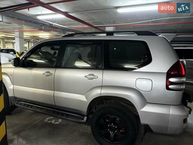 Серый Тойота Ленд Крузер Прадо, объемом двигателя 3.96 л и пробегом 250 тыс. км за 14000 $, фото 6 на Automoto.ua