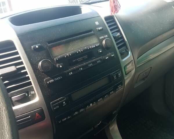 Серый Тойота Ленд Крузер Прадо, объемом двигателя 2.7 л и пробегом 240 тыс. км за 13000 $, фото 4 на Automoto.ua