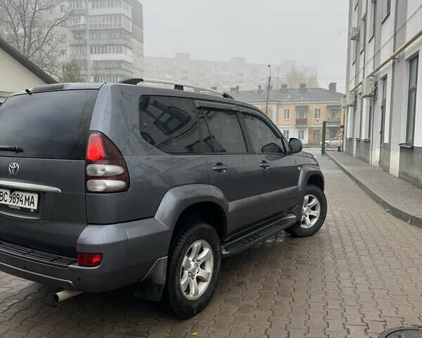 Серый Тойота Ленд Крузер Прадо, объемом двигателя 4 л и пробегом 378 тыс. км за 11999 $, фото 4 на Automoto.ua