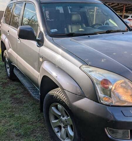 Серый Тойота Ленд Крузер Прадо, объемом двигателя 2.98 л и пробегом 386 тыс. км за 15000 $, фото 1 на Automoto.ua