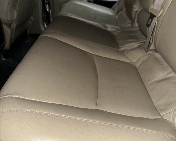 Серый Тойота Ленд Крузер Прадо, объемом двигателя 3.96 л и пробегом 250 тыс. км за 14000 $, фото 20 на Automoto.ua