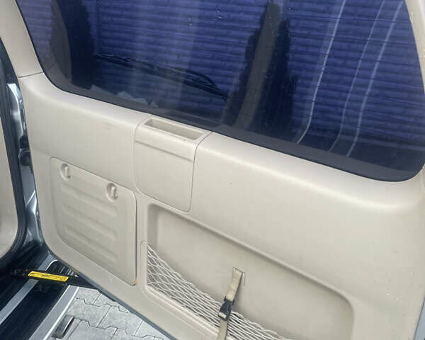 Серый Тойота Ленд Крузер Прадо, объемом двигателя 2.7 л и пробегом 149 тыс. км за 12800 $, фото 14 на Automoto.ua