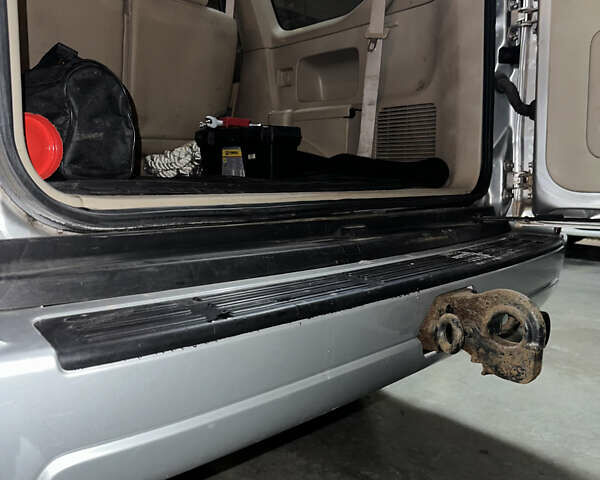 Серый Тойота Ленд Крузер Прадо, объемом двигателя 3.96 л и пробегом 250 тыс. км за 14000 $, фото 36 на Automoto.ua