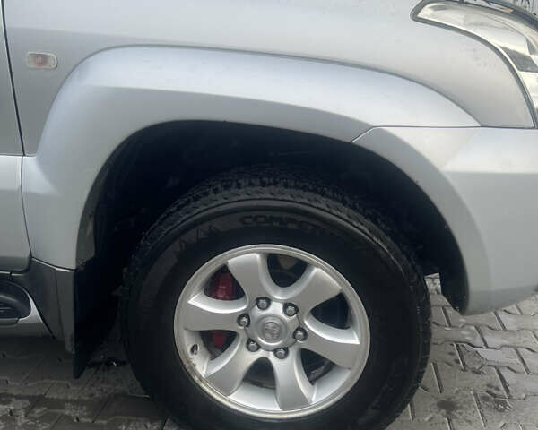 Серый Тойота Ленд Крузер Прадо, объемом двигателя 2.7 л и пробегом 149 тыс. км за 12800 $, фото 8 на Automoto.ua